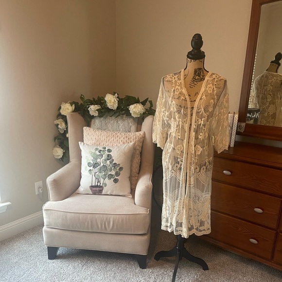 American Rag Other - American Rag ladies 3/4 length sleeve lace kimono. NWOT